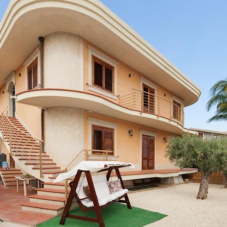 Villa Benazar Luxury House 150 Meters From The Beach Avola Bagian luar foto
